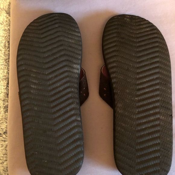 Tommy choc brown flip flops size 7 - Picture 3 of 4